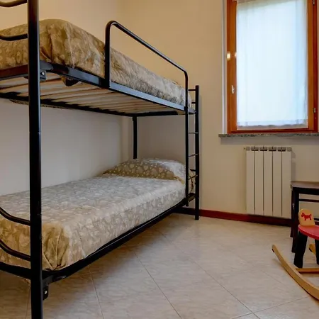 Spring Semesterbostad Faggeto Lario